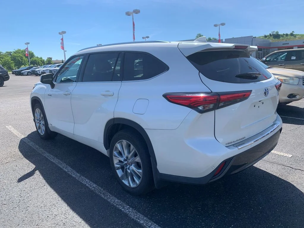 Used 2020 White Toyota Limited image 4
