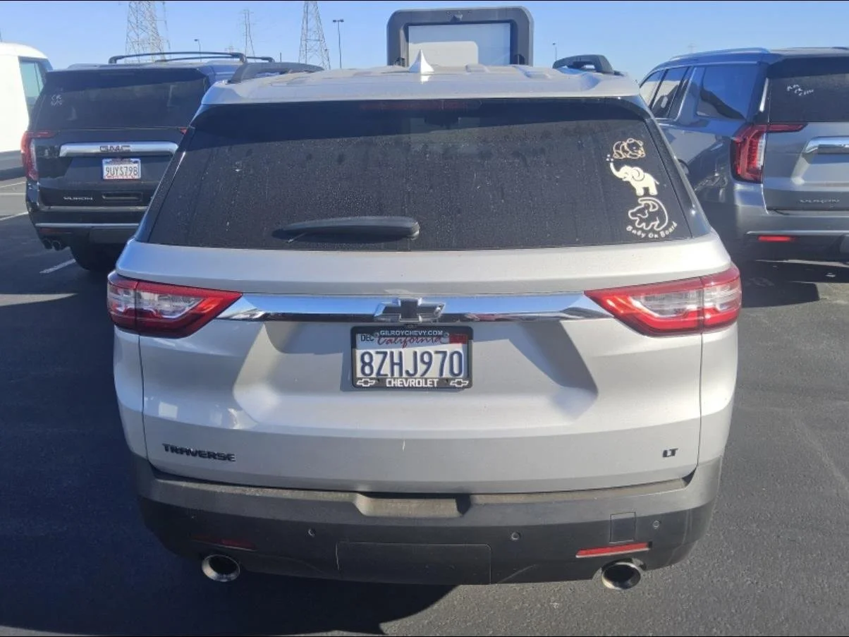 Used 2021 SILVER ICE METALLIC Chevrolet LT Cloth image 22