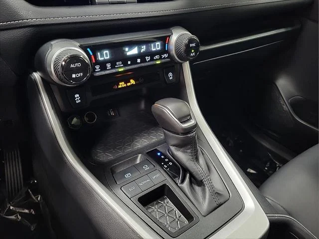 Certified Used 2025 MAGNETIC GRAY MET. Toyota  image 18