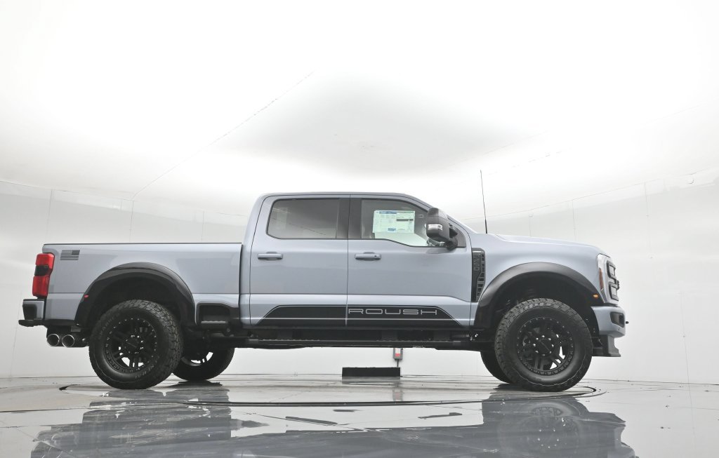 New 2026 Glacier Gray Metallic Tri-Coat Ford Lariat image 51