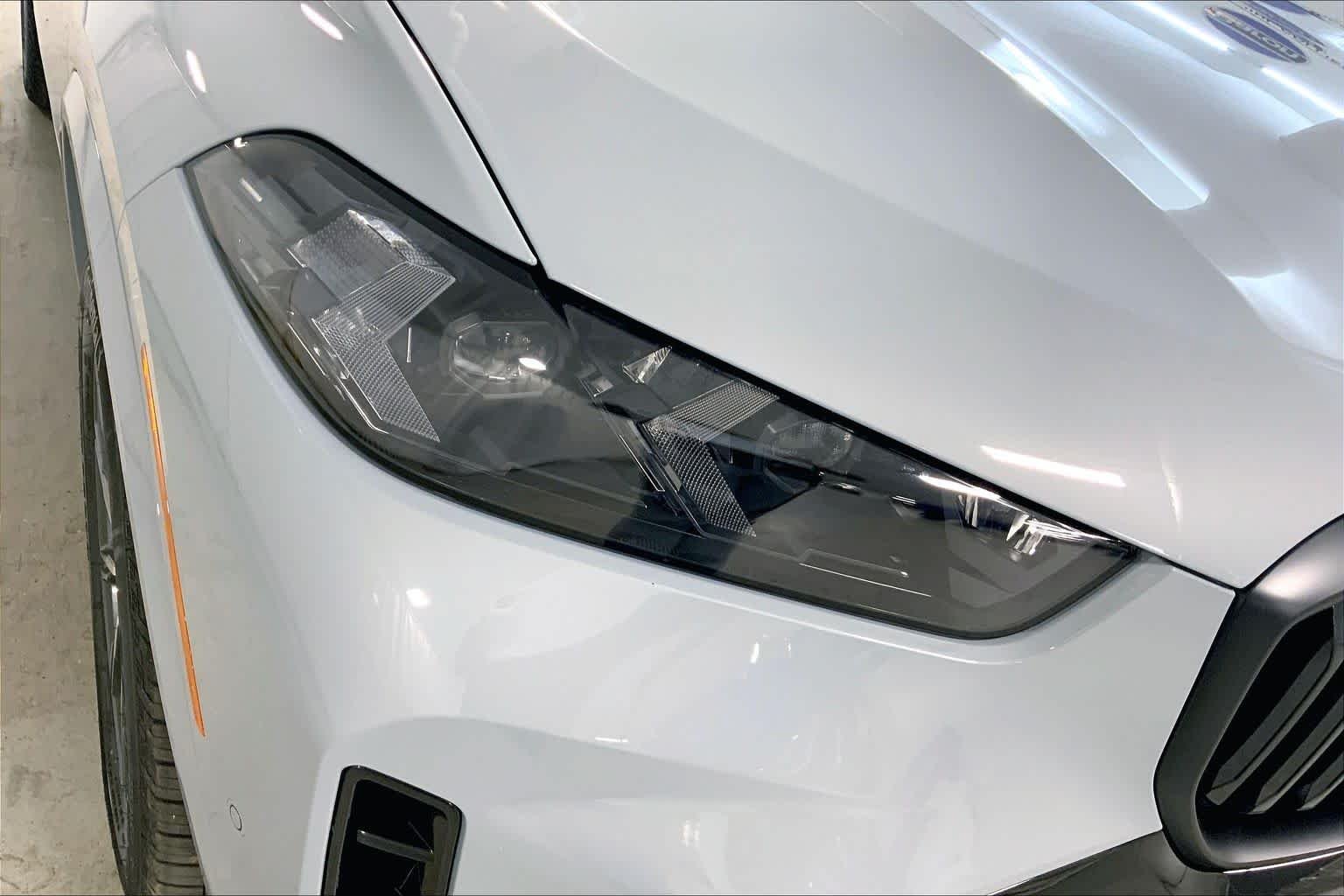 Used 2026 Brooklyn Grey Metallic BMW xDrive40i image 13