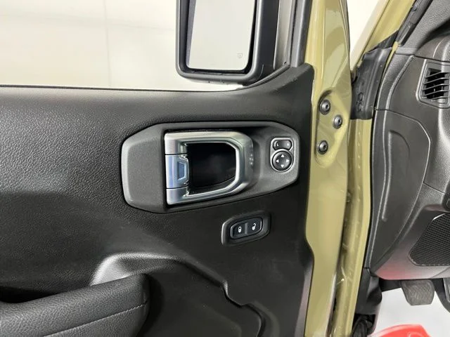 Used 2026 Green Jeep Sport S image 16