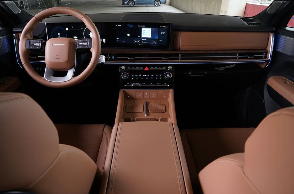 New 2026 Phantom Black Hyundai Limited image 39