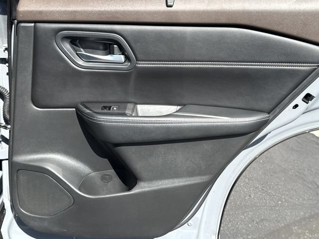 Used 2023 Gray Nissan SL image 27