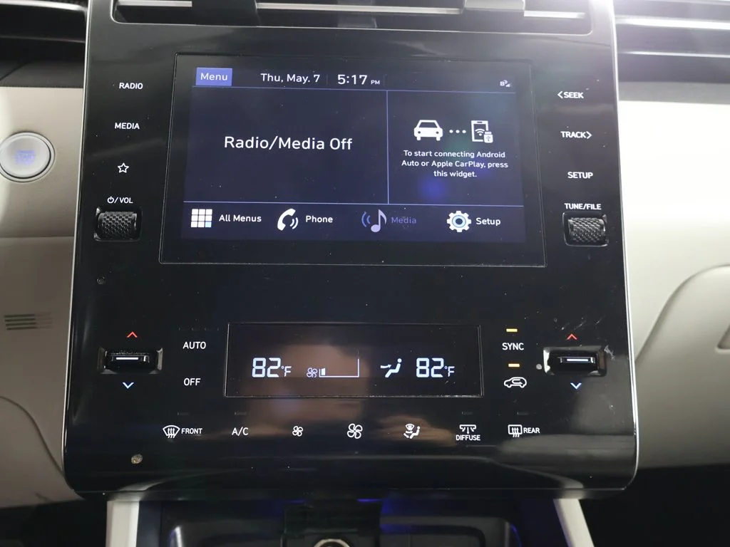 Used 2023 Phantom Black Hyundai SEL image 47