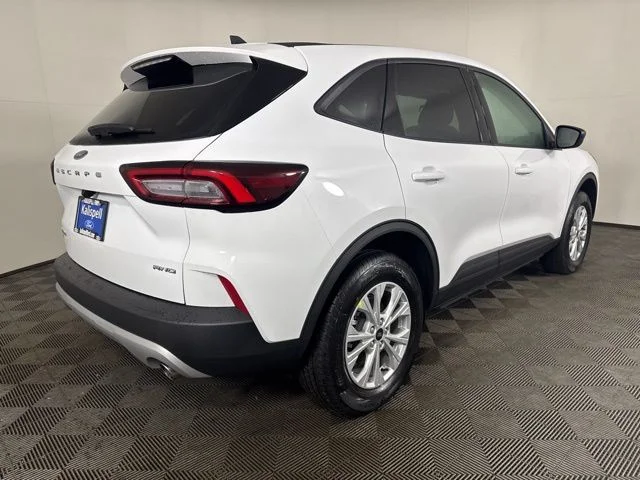 New 2026 Oxford White Ford Active image 3
