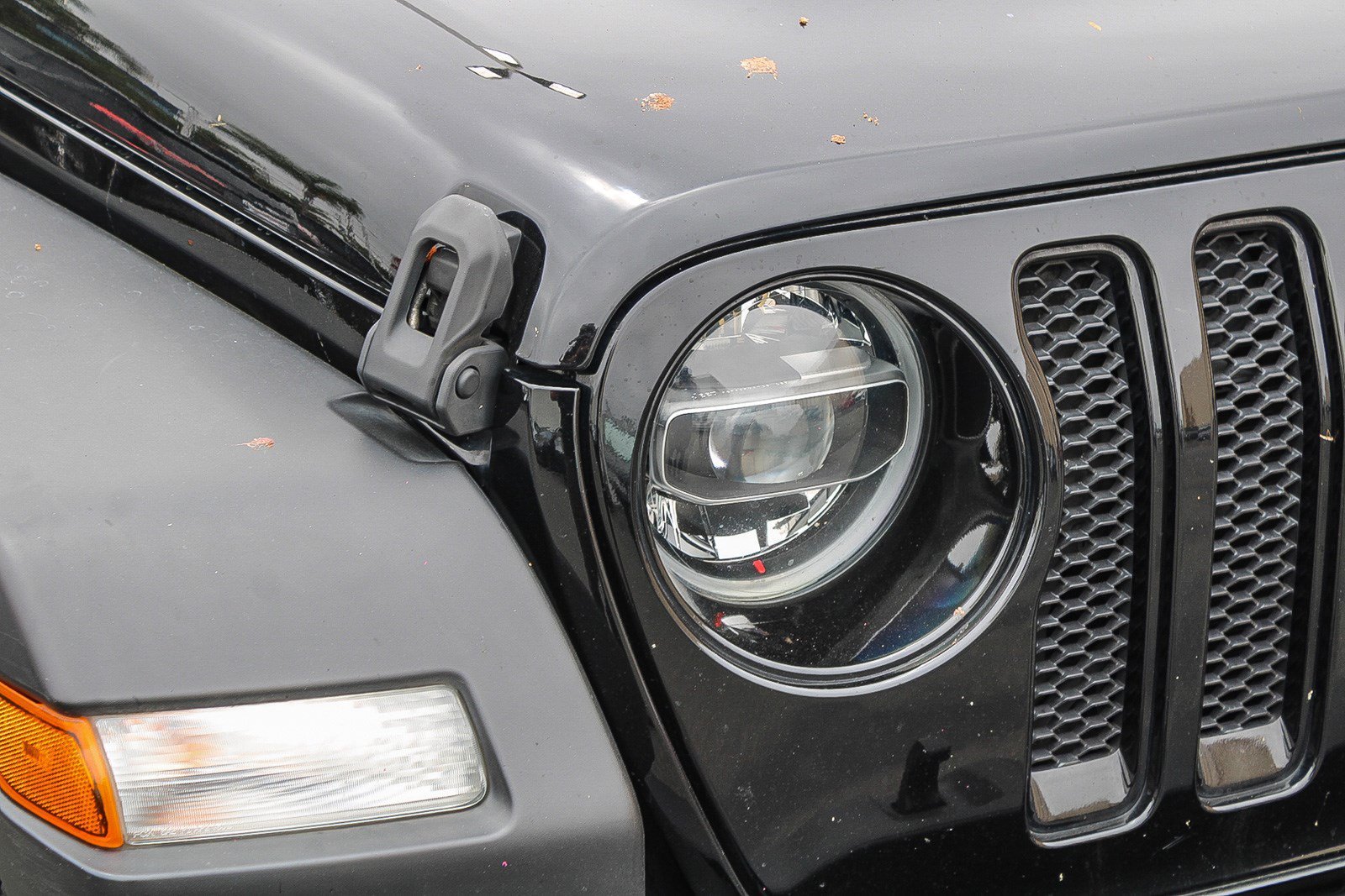 Used 2021 Black Clearcoat Jeep Unlimited Sport Altitude image 4