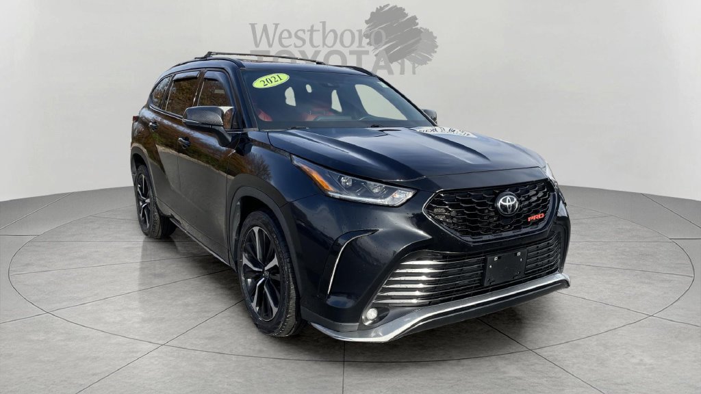 Used 2021 Midnight Black Metallic Toyota XSE image 1