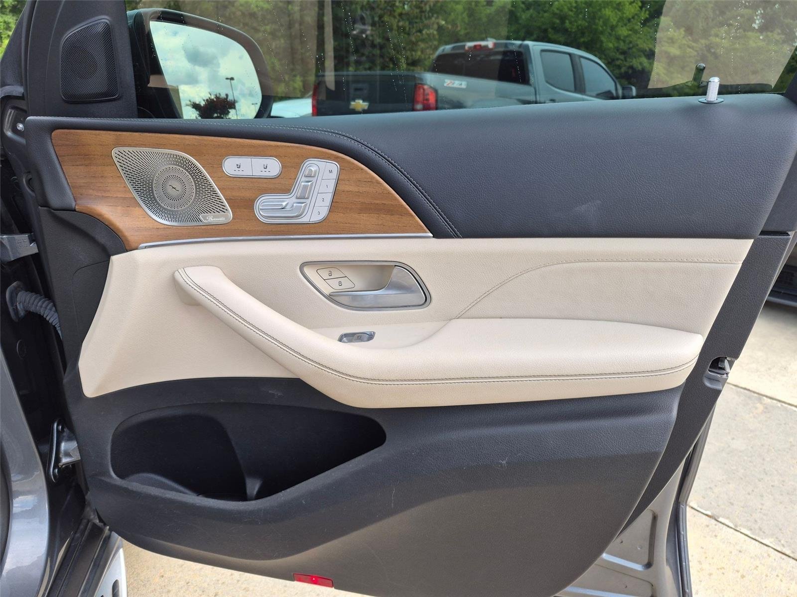 Used 2021 Selenite Grey Metallic Mercedes-Benz GLS 450 image 30