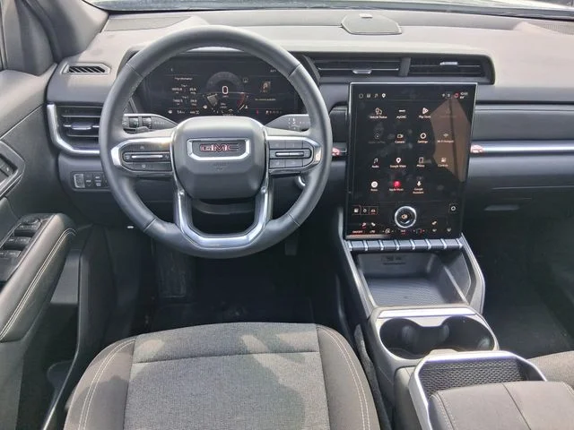 Used 2026 Silver GMC Elevation image 9