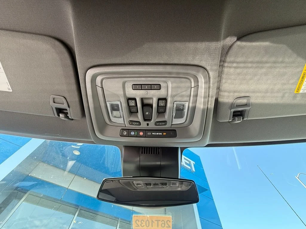 New 2026 Summit White GMC Elevation image 31