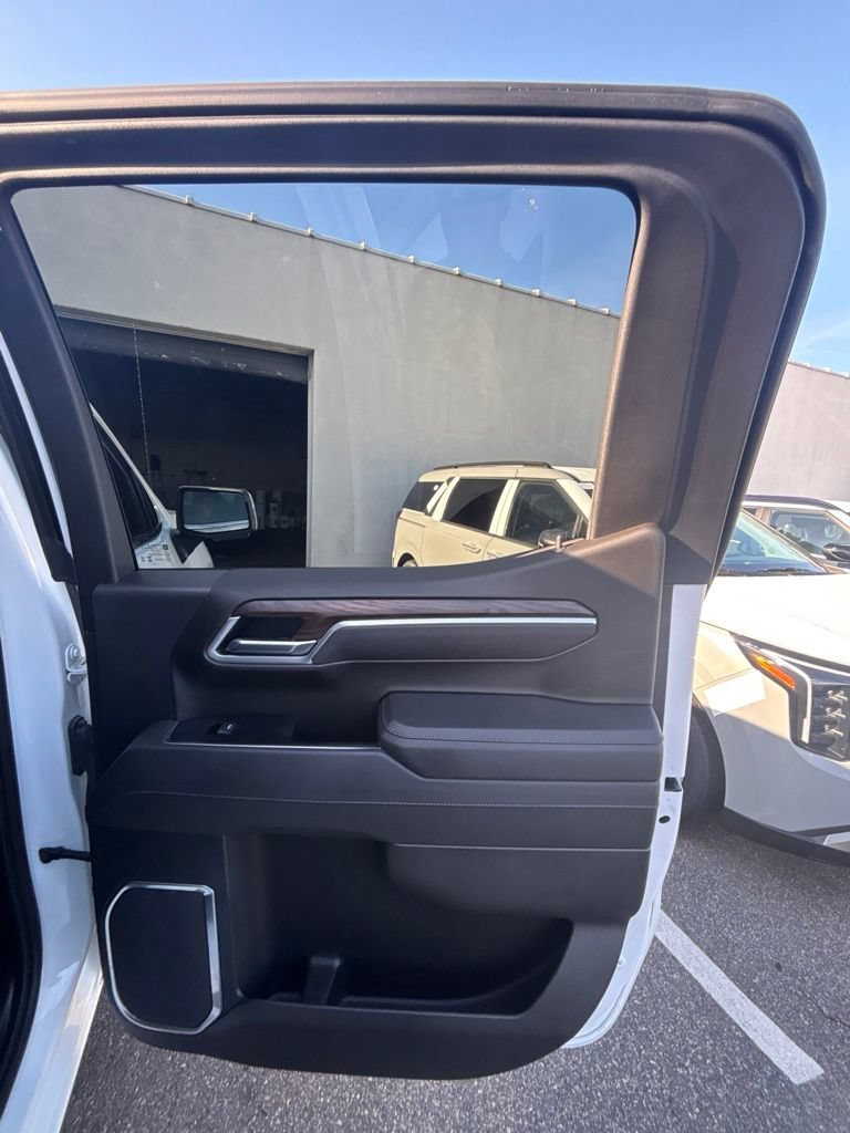 Used 2026 Summit White GMC SLT image 21