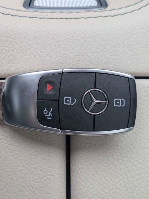 Used 2024 White Mercedes-Benz GLS 450 image 34