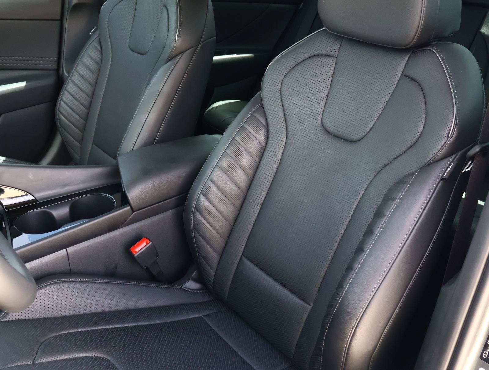 Certified Used 2026 Amazon Gray Hyundai Limited image 13