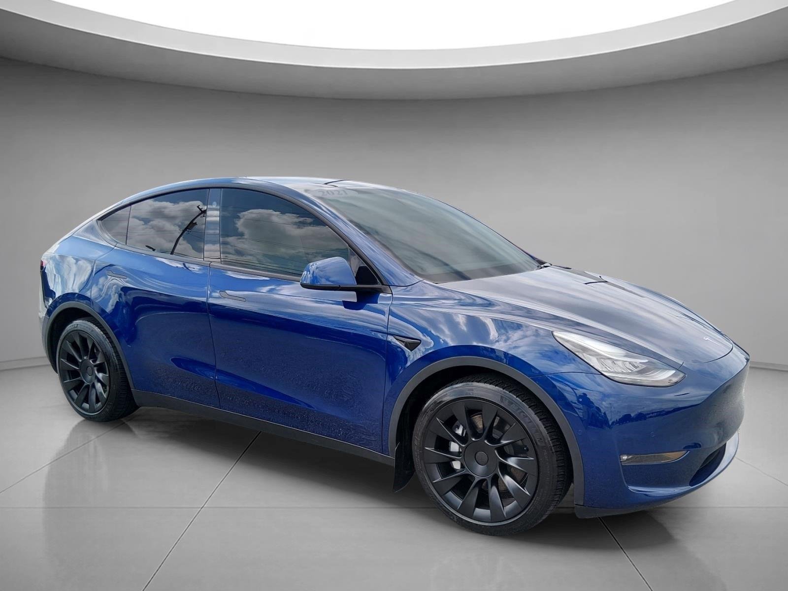 Used 2021  Tesla Long Range image 7