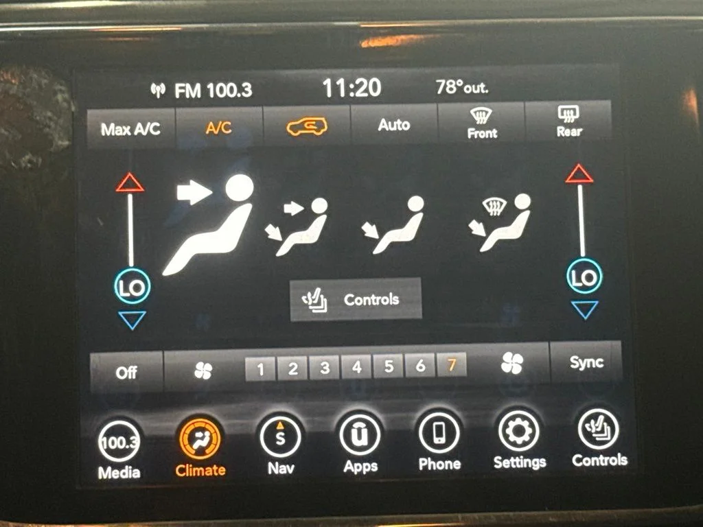 Used 2022 White Jeep Limited image 16