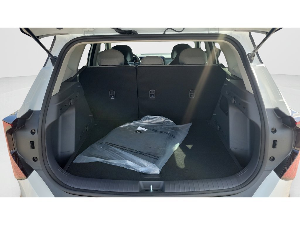 New 2027 Snow White Pearl Kia S image 9
