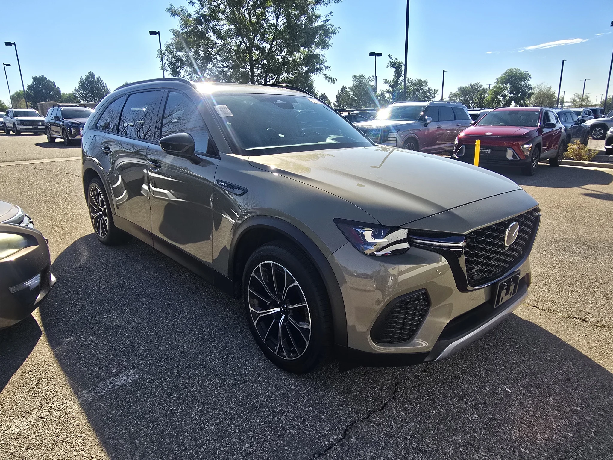 Used 2025 Zircon Sand Metallic Mazda Premium Package image 19