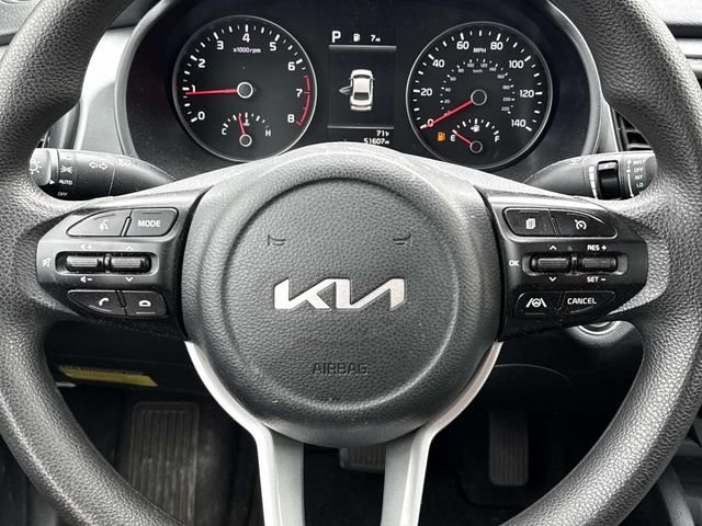 Used 2023 Red Kia S image 16