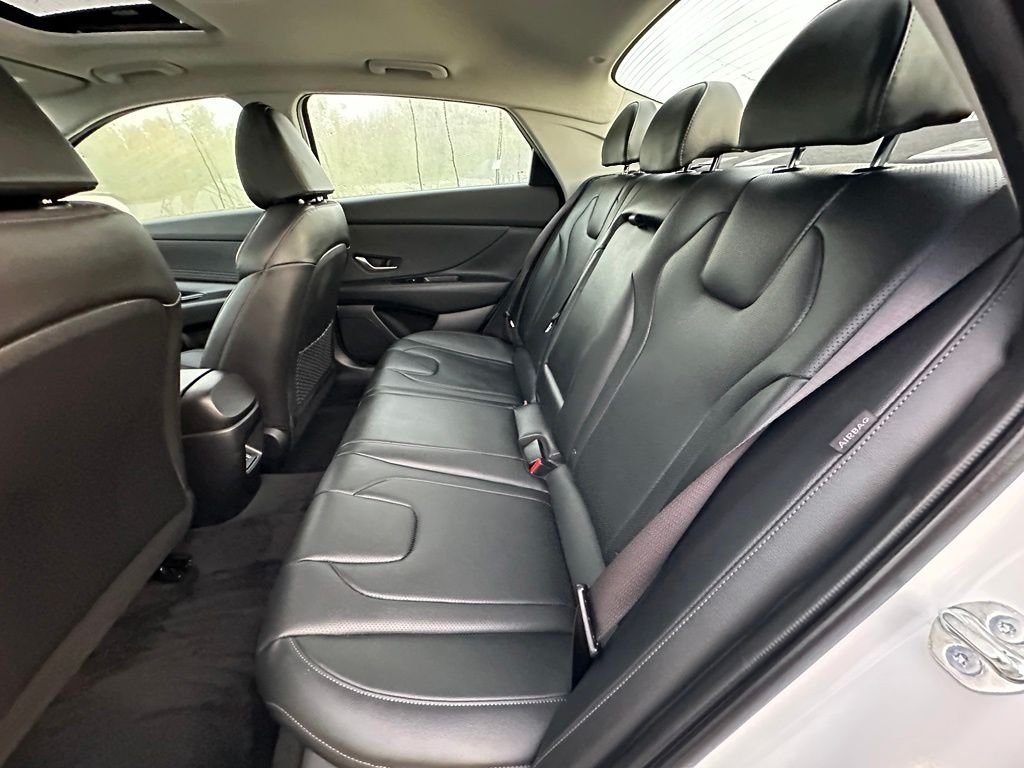 2026 Hyundai Elantra Limited - Photo 14