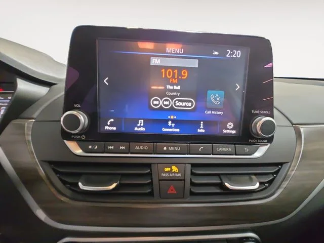 Used 2025  Nissan 2.5 SV image 15