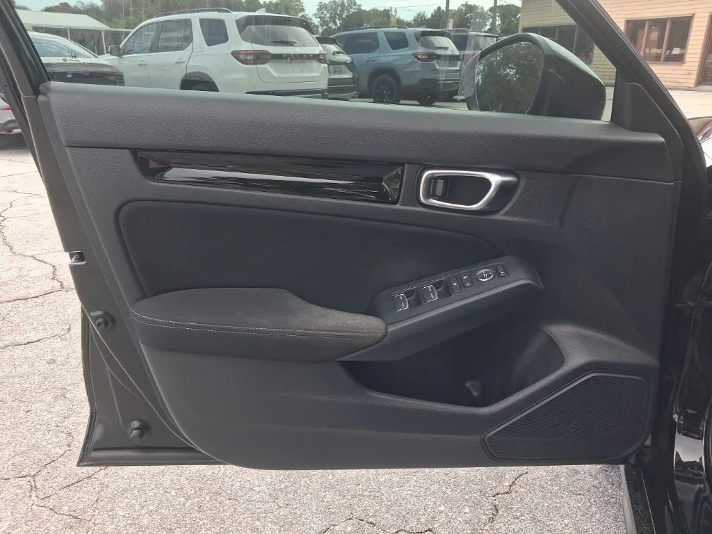 Used 2026 Black Honda Sport image 21