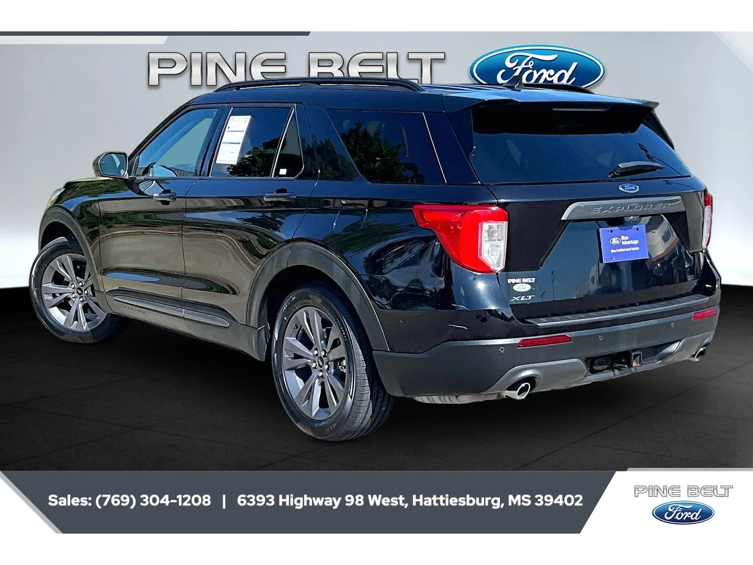 Used 2021 Agate Black Metallic Ford XLT image 2