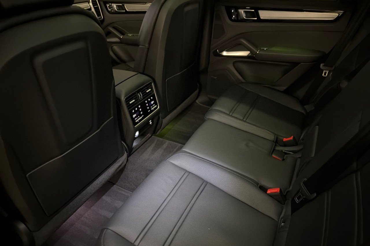 Used 2023 GRAY Porsche Turbo image 11