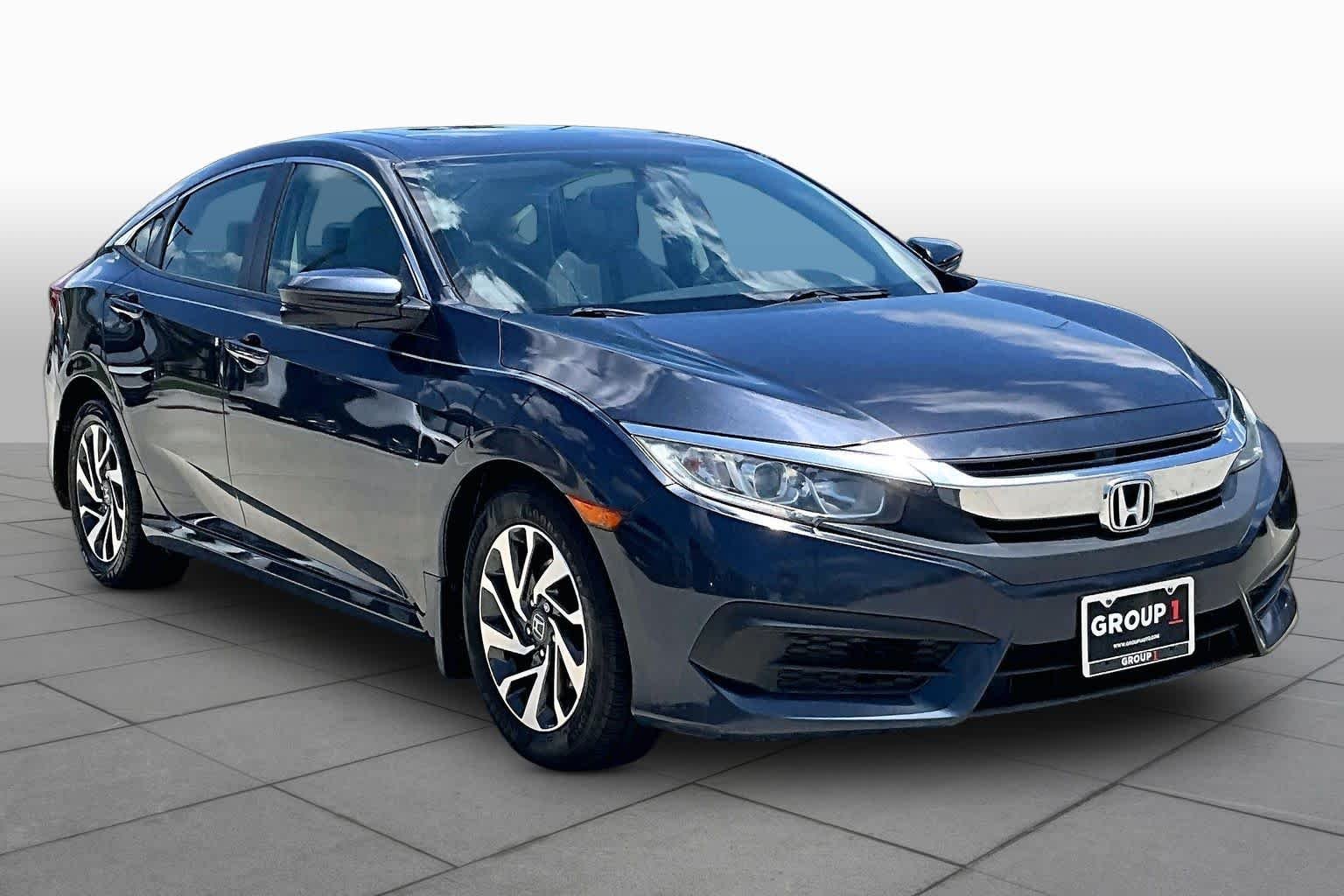 Used 2018 Modern Steel Metallic Honda EX image 3