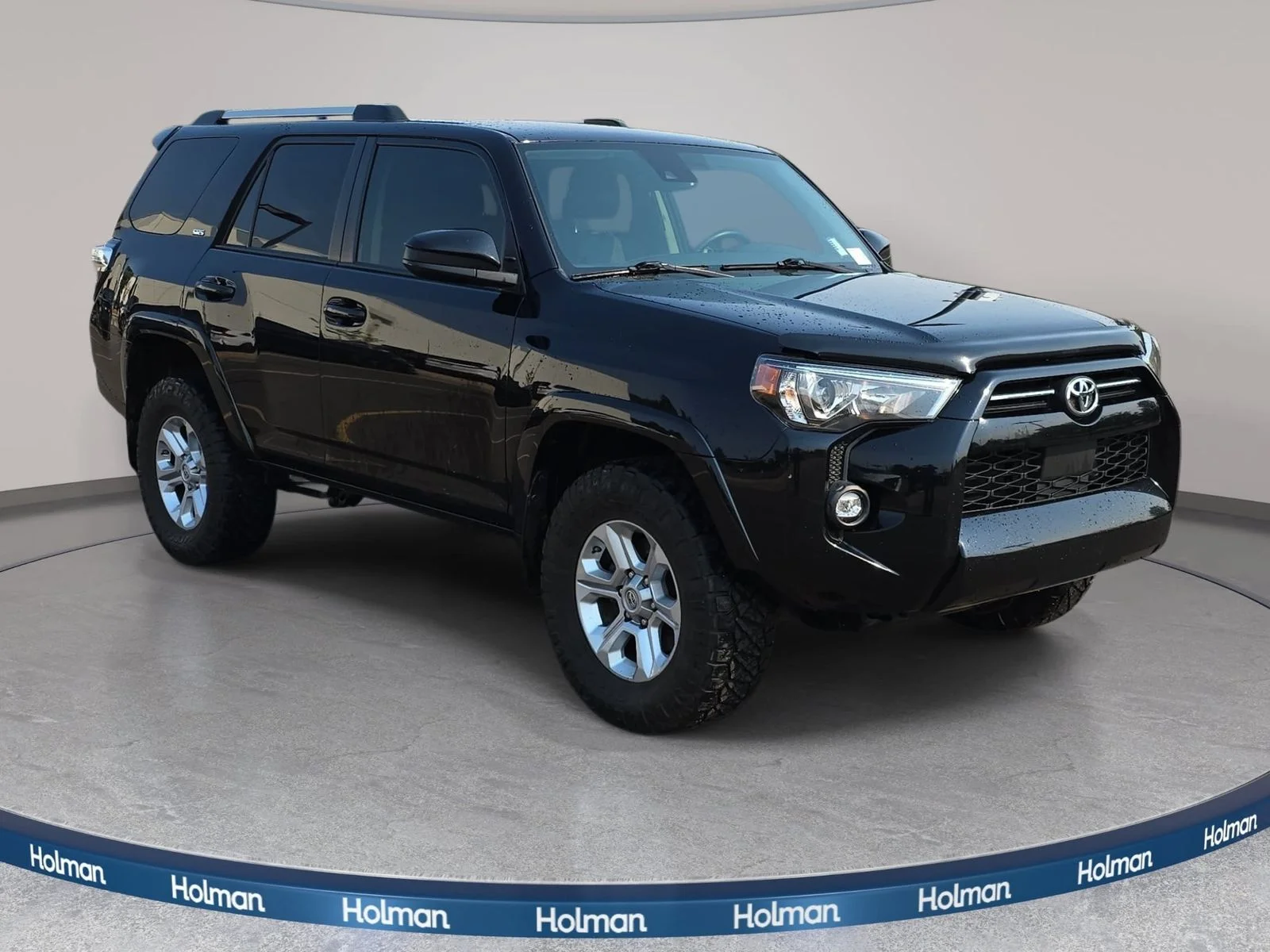 Used 2021 Midnight Black Metallic Toyota SR5 image 4