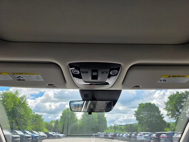 New 2026 Glacial White Pearl Kia EX image 22