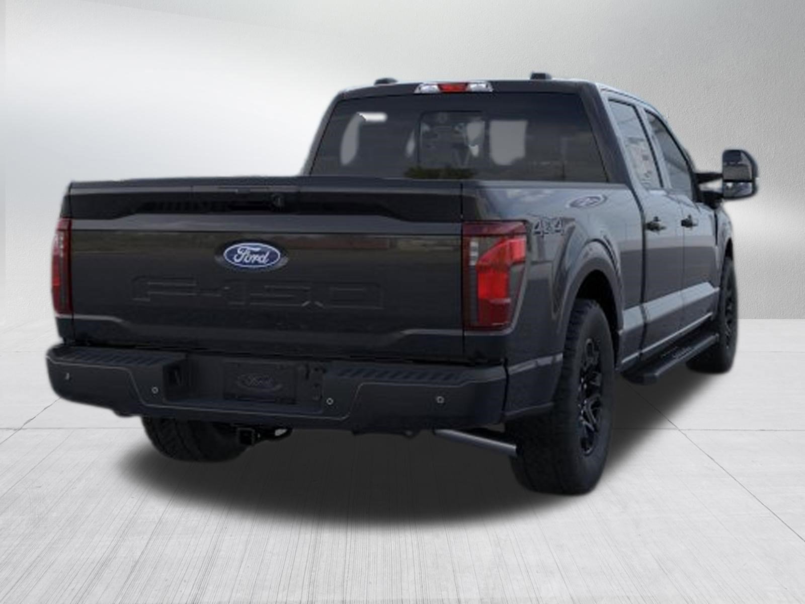 New 2026 Agate Black Metallic Ford XLT image 8