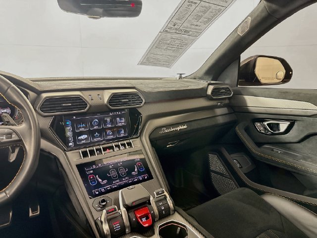 Used 2023 Gray Lamborghini Performante image 26