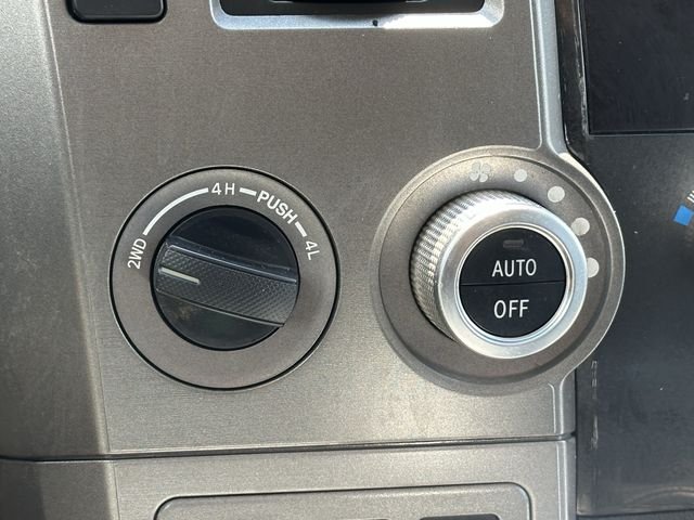Used 2016 Silver Toyota Limited image 18