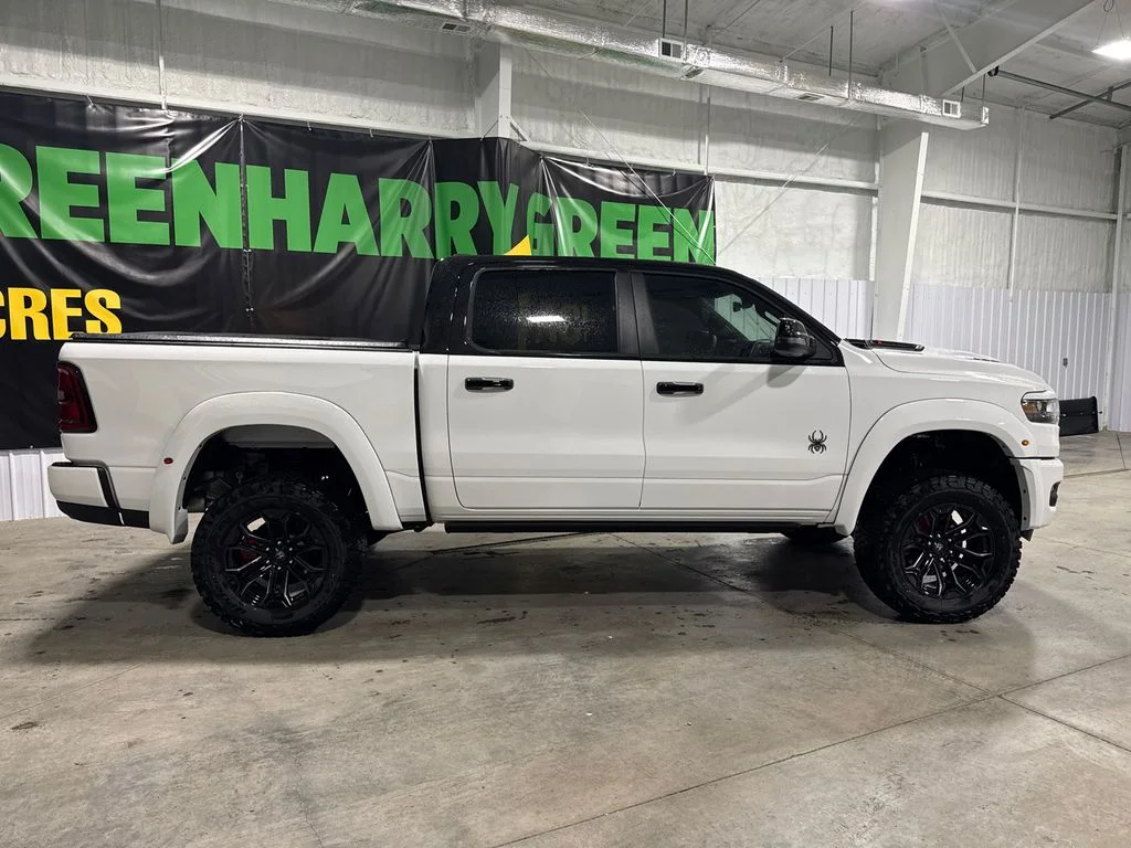 New 2026 Bright White Clear-Coat Exterior Paint RAM Big Horn image 4