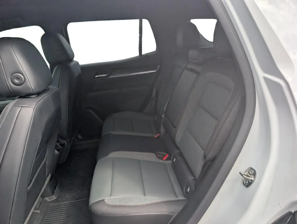 Used 2026 Summit White GMC AT4 image 16