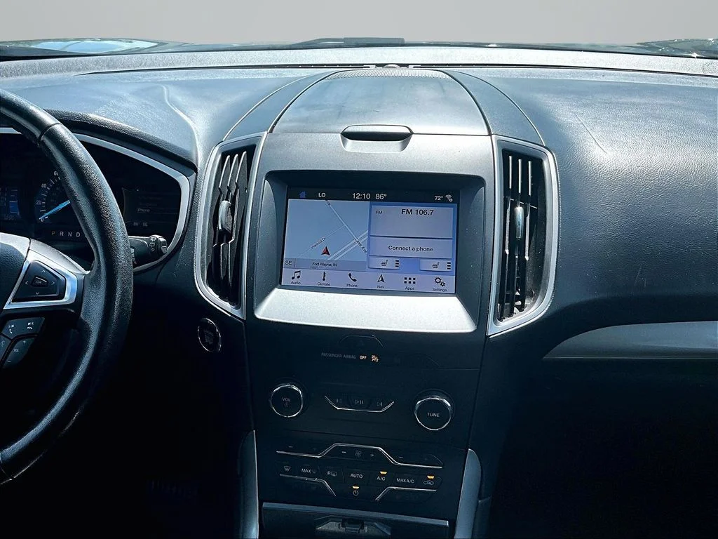 Used 2019 Black Ford SEL image 7