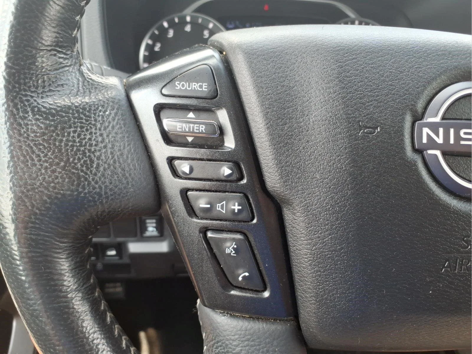 Used 2022 Gun Metallic Nissan SV image 22