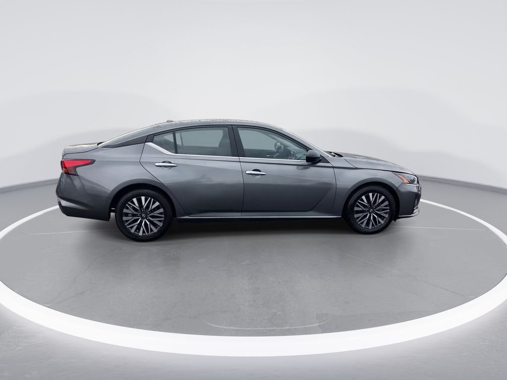 Used 2024 Gray Nissan 2.5 SV image 9