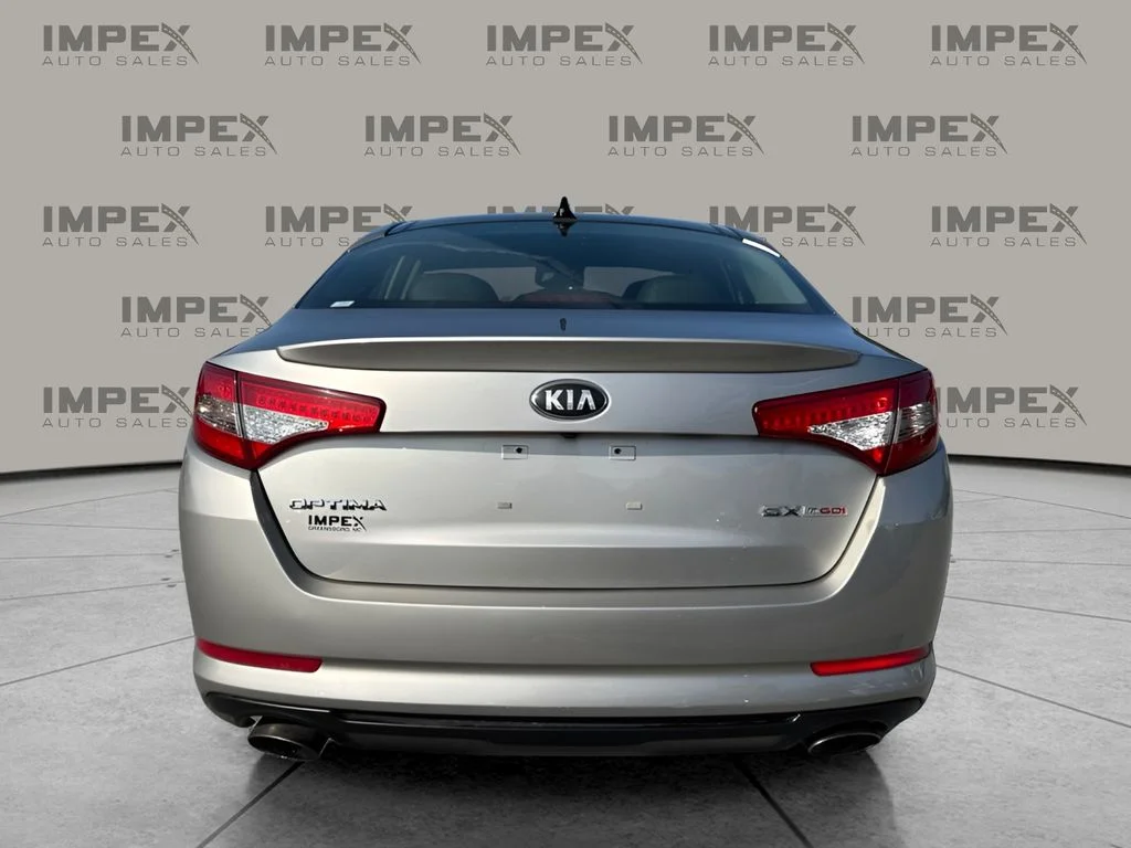 Used 2013 Silver Kia SX image 4