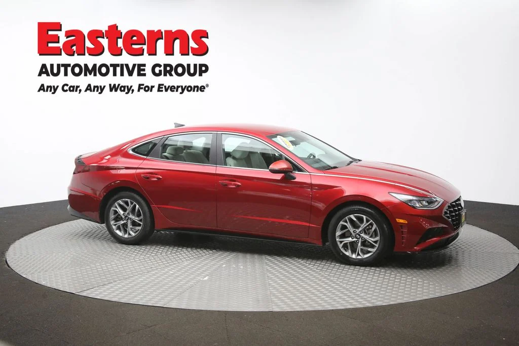 Used 2023 Red Hyundai SEL image 47