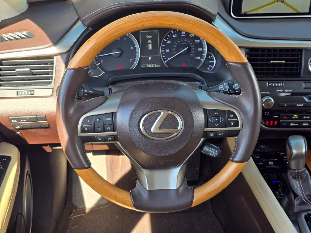 Used 2017  Lexus 350 image 22