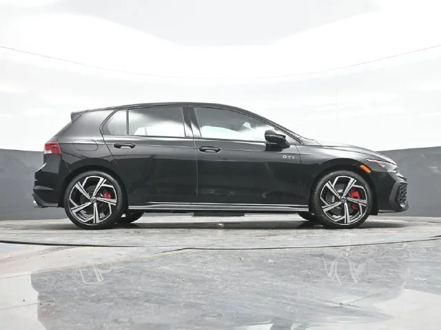 Certified Used 2026 Black Volkswagen SE image 24