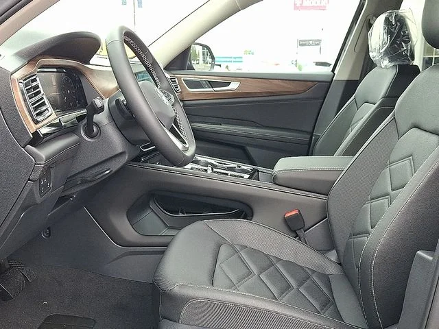 New 2026 Gray Volkswagen SE w/Technology image 9