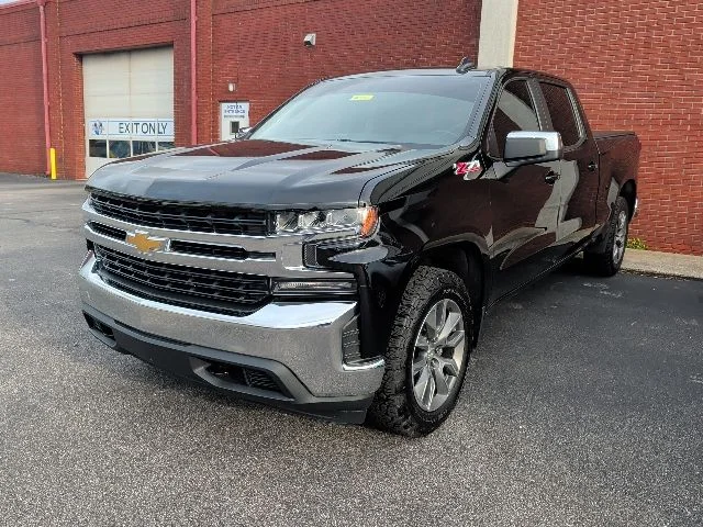 Used 2022 Black Chevrolet LT image 8