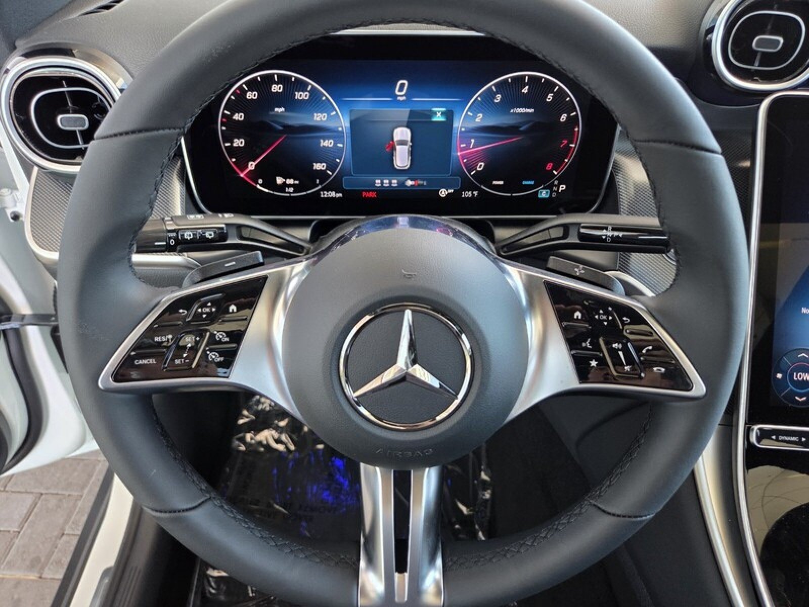 New 2026 Polar White Mercedes-Benz GLC 300 SUV image 22
