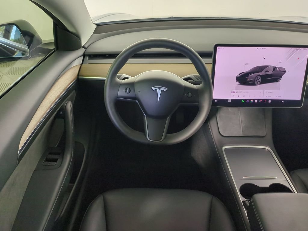 Used 2023  Tesla Long Range image 19