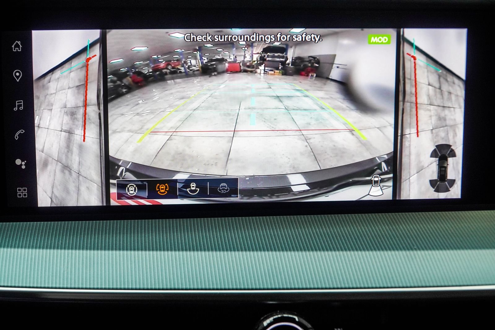Used 2025 Black Nissan Platinum image 37