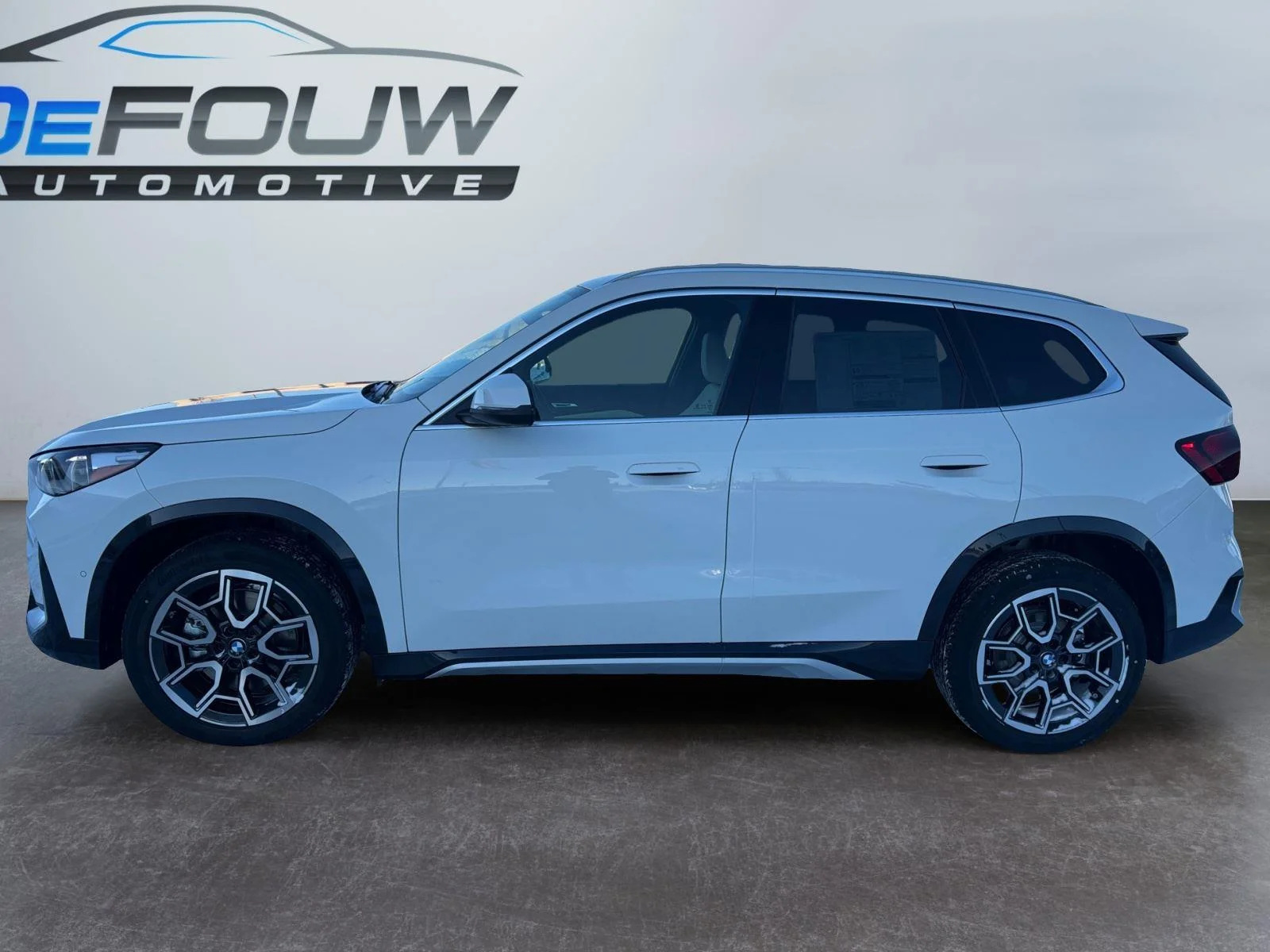 New 2026 Alpine White BMW xDrive28i image 18