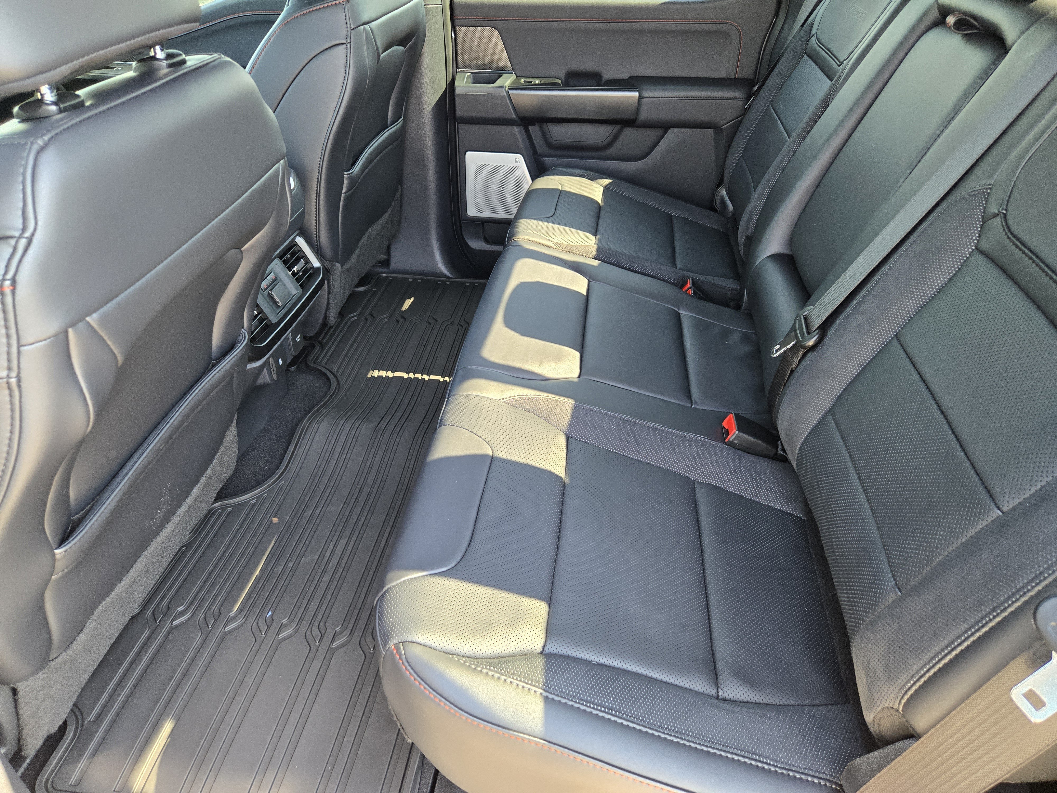 New 2026 Carbonized Gray Metallic Ford Raptor image 19